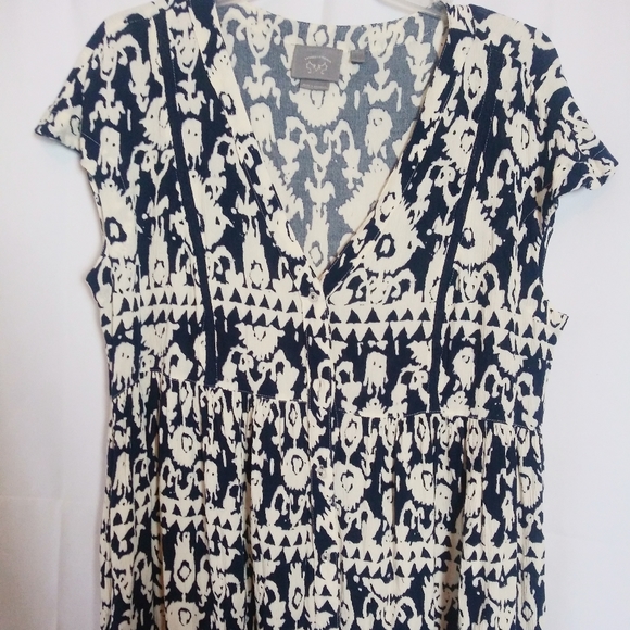 Anthro Vanessa Virginia tunic top size large. - Picture 6 of 6